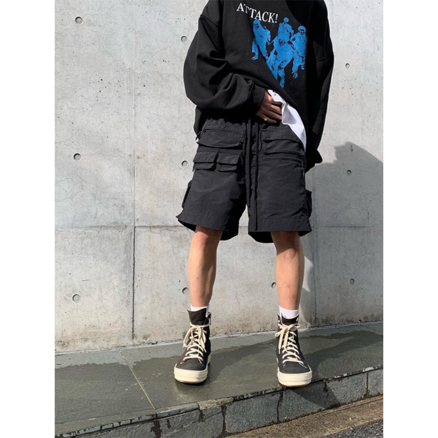 Multi - Pocket Baggy Shorts Streetwear β Stylish, Functional & Comfortable - CasualFlowshop