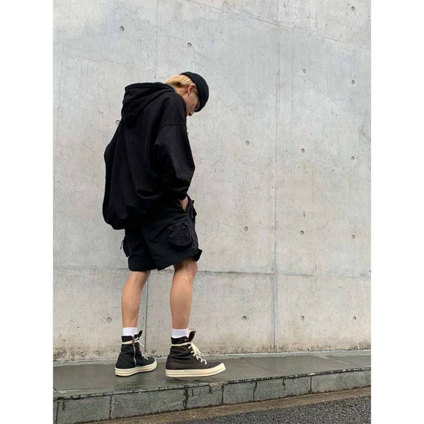 Multi - Pocket Baggy Shorts Streetwear β Stylish, Functional & Comfortable - CasualFlowshop