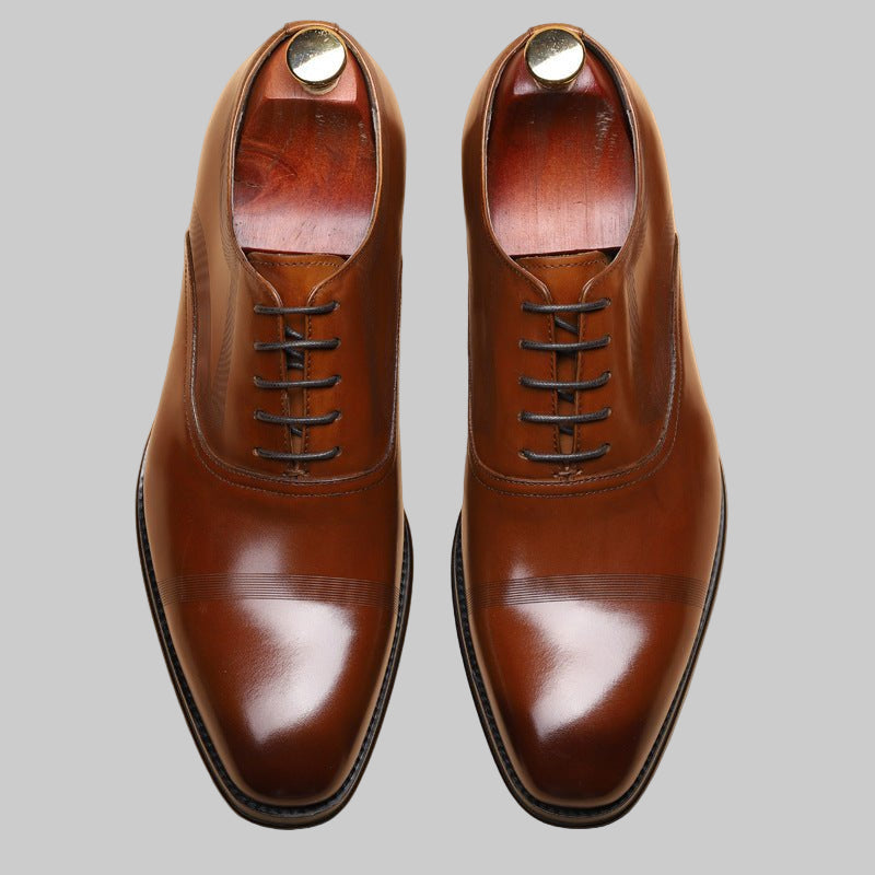 How to choose the perfect shoes: classic men’s Oxford fit and finish example