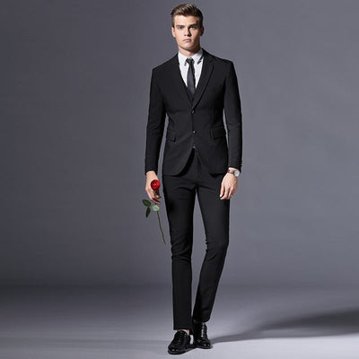 Traje de boda clásico para hombre: esmoquin negro formal premium para novios y ocasiones especiales.