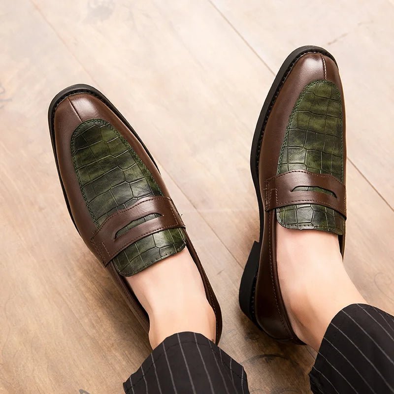 Close-up of Luxury New Men's British Crocodile Shoes, showcasing premium crocodile-patterned leather and fine stitching.