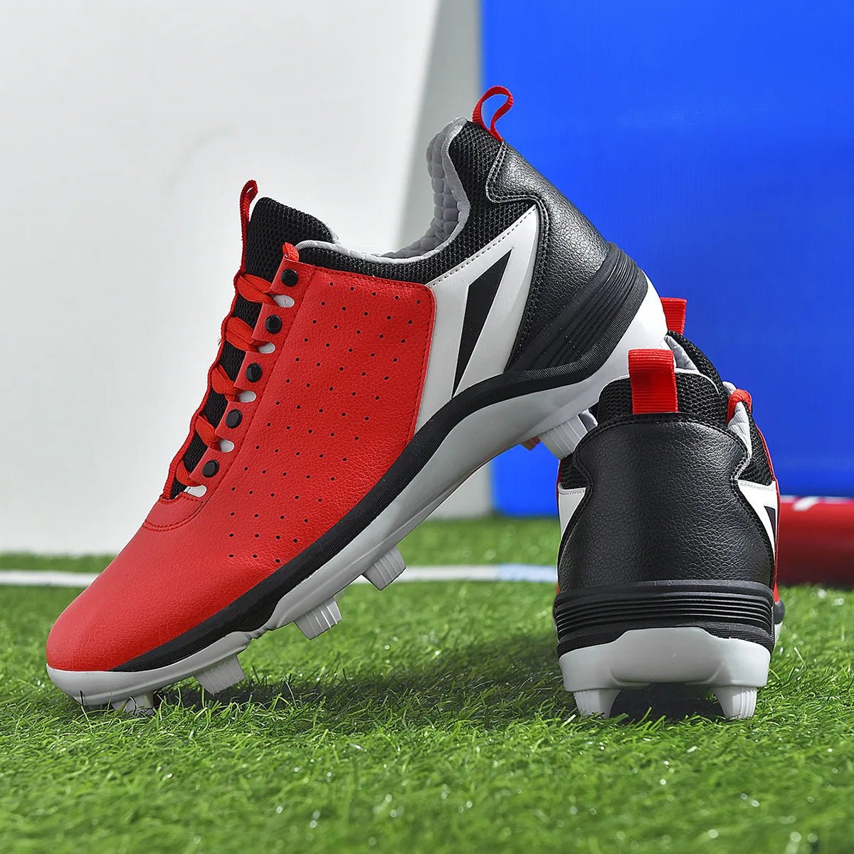 Elite Men's Baseball Sneakers for top performance and comfort on the field.