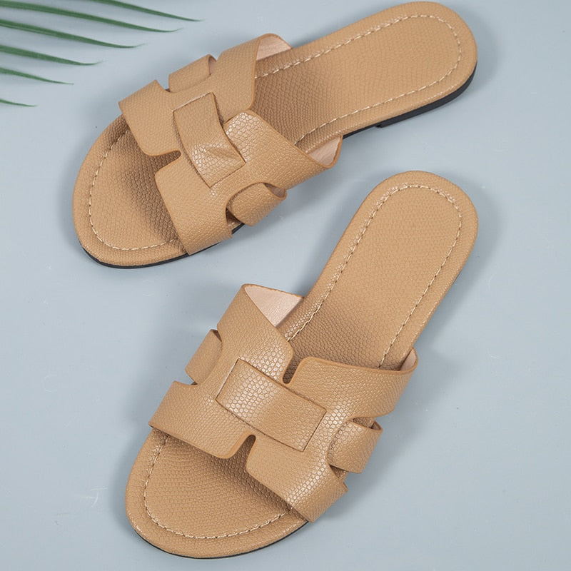 Luxury Flat Flip Flops: The Epitome of Comfort and Elegance - woman's sandal-CasualFlowshop 