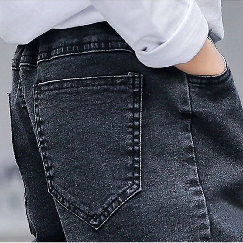 Kids boys jeans 4-11 years – slim fit, elastic waist, durable denim, perfect for everyday wear and comfort.