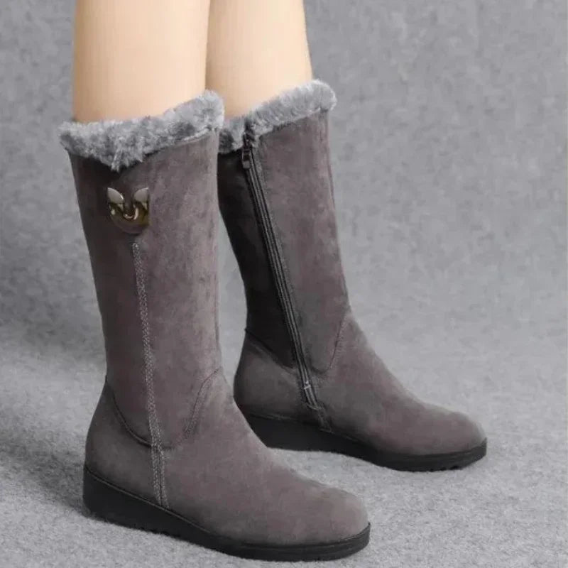 Chic Women's Snow Boots with Water-Resistant Exterior and Plush Lining - CasualFlowshop