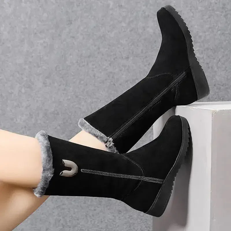 Chic Women's Snow Boots with Water-Resistant Exterior and Plush Lining - CasualFlowshop