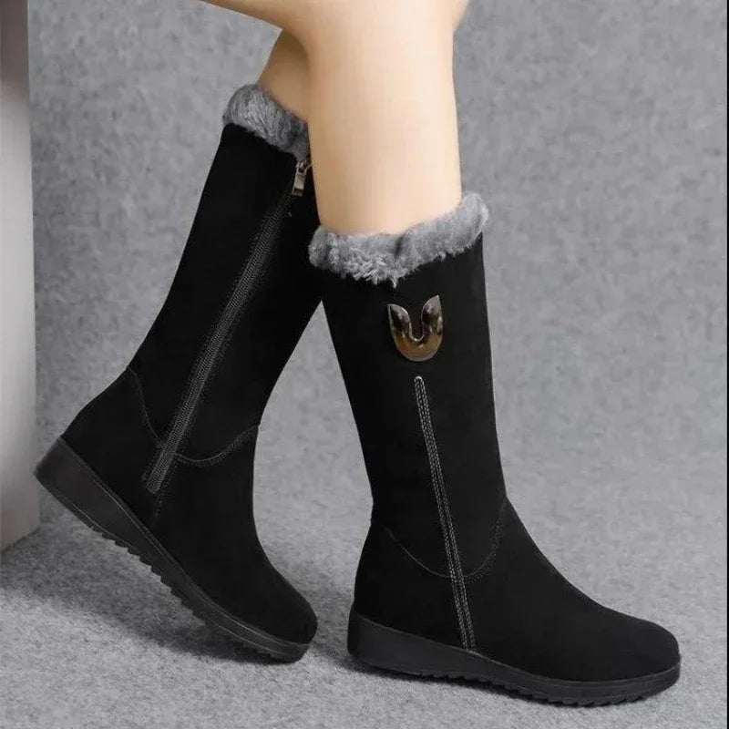 Chic Women's Snow Boots with Water-Resistant Exterior and Plush Lining - CasualFlowshop